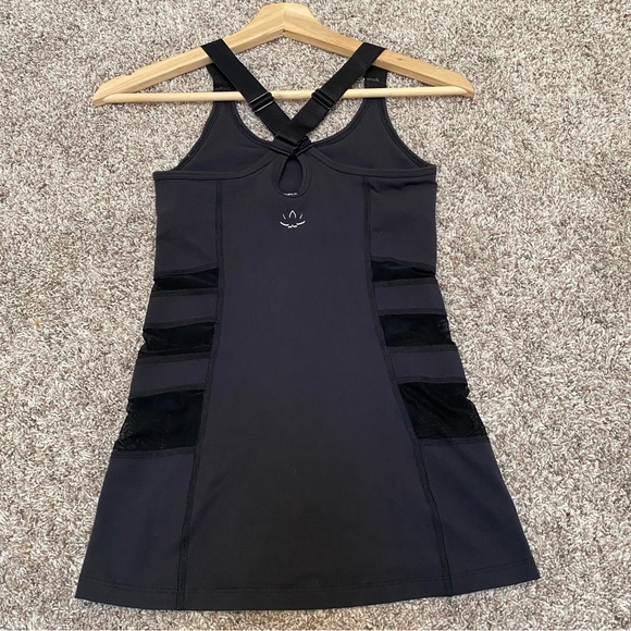 Beyond Yoga Triple Mesh Silhouette Tank Top - Picture 5 of 8